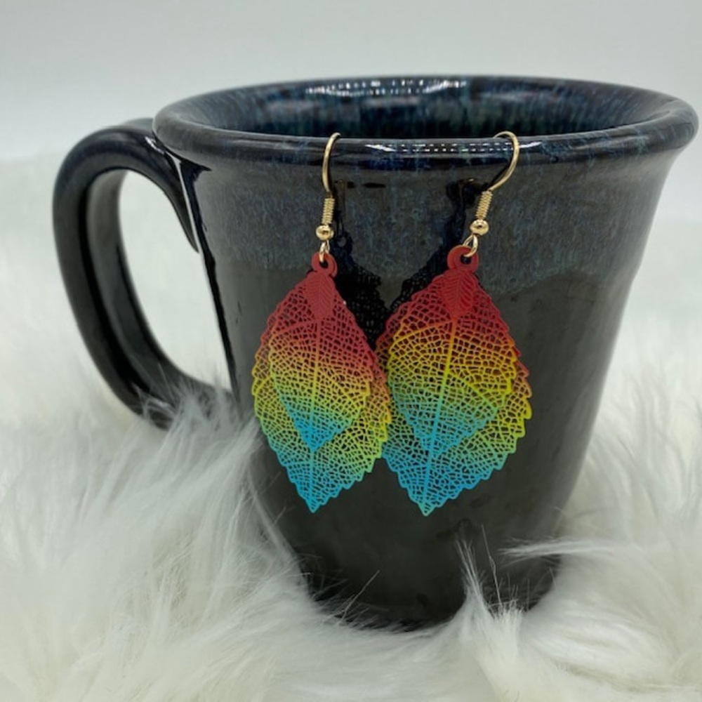 DOUBLE LAYER LEAF FILIGREE